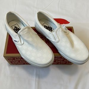 Women’s men’s classic slip-on Vans sneaker white checker shoes 4.5 or 6